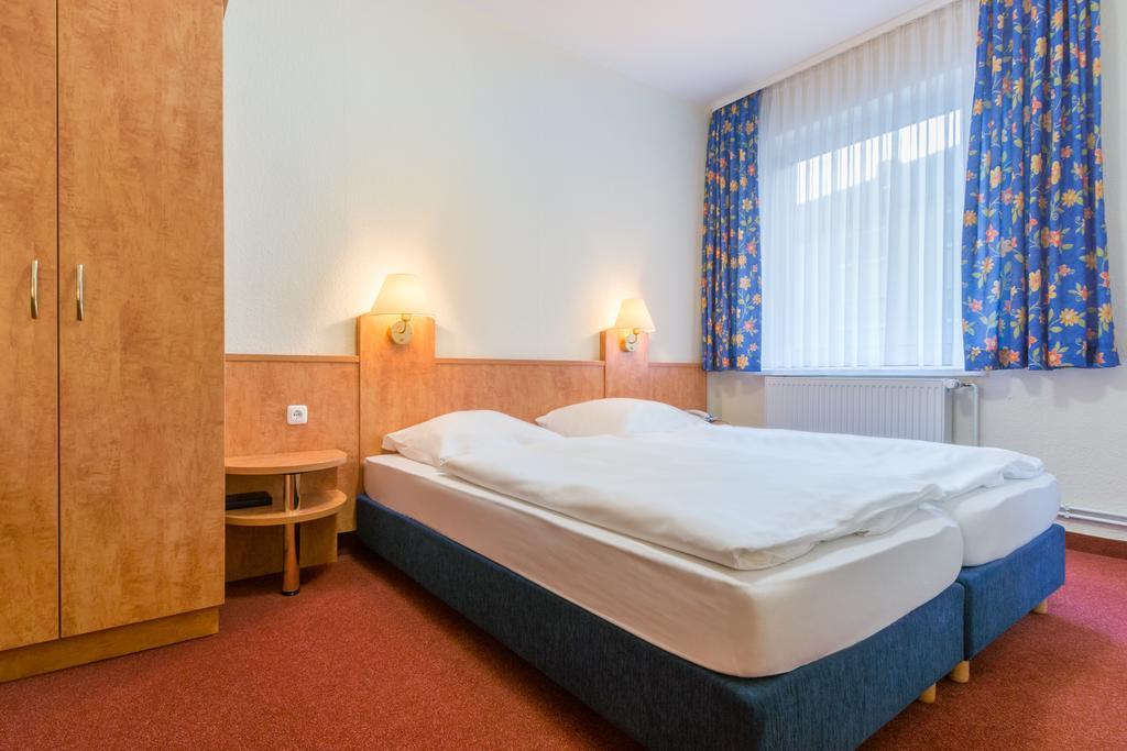 Cvjm Hotel Am Wollmarkt Braunschweig Szoba fotó